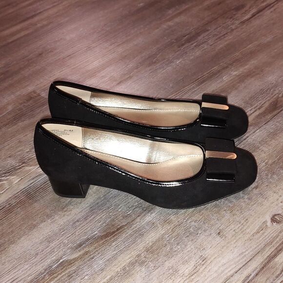 Bandolino Womens BDXIMENA Black Faux Suede Bow Block heel Shoes Size 6.5 M - Picture 5 of 6